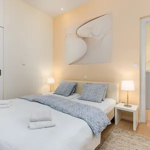 Rona Superior Apartman